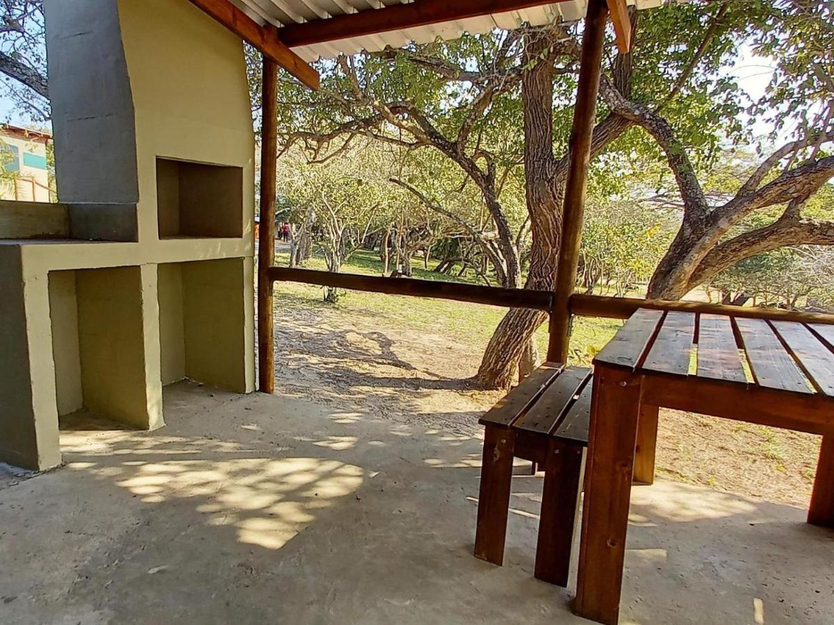 Kingfisher Bush Lodge Enkovukeni Buitenkant foto