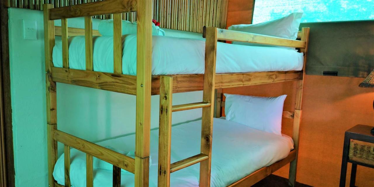 Kingfisher Bush Lodge Enkovukeni Buitenkant foto